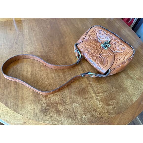 Patricia Nash Micaela Baguette Bag Brown Cognac Flap Shoulder Tooled Leather - Picture 10 of 12
